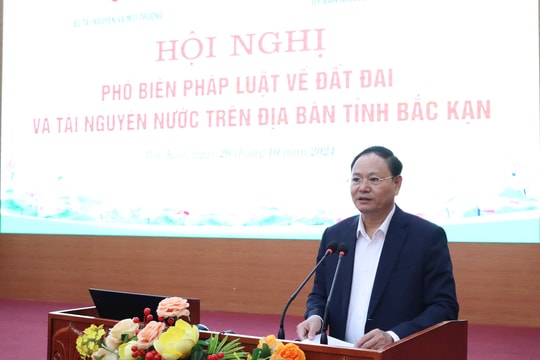 Bộ TN&MT phổ biến pháp luật về đất đai và tài nguyên nước tại Bắc Kạn