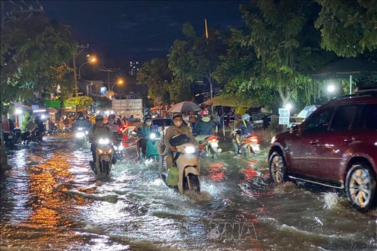 Xuất hiện đợt triều cường mới ở ven biển Đông Nam Bộ