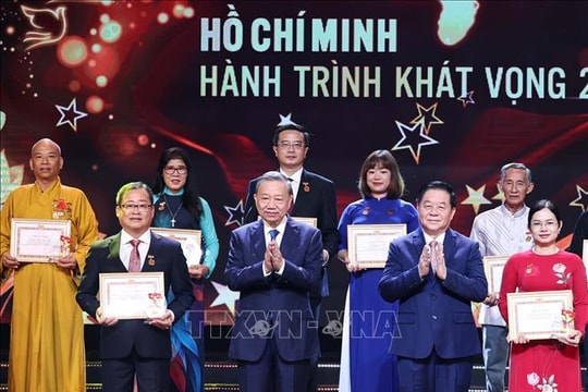 Tổng Bí thư Tô Lâm dự Chương trình 'Hồ Chí Minh - Hành trình khát vọng 2024'