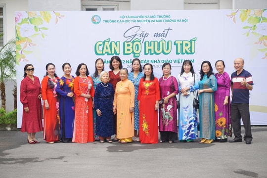 Ngày hội tri ân thầy, cô tại Đại học TN&MT Hà Nội