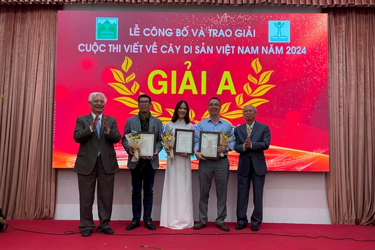 Trao giải Cuộc thi viết về Cây Di sản Việt Nam năm 2024