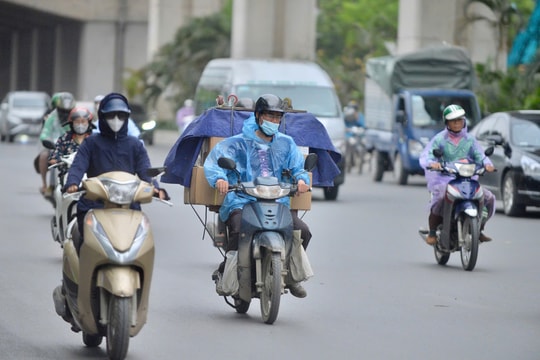 Gió mùa Đông Bắc cường độ mạnh ảnh hưởng tới miền Bắc và các tỉnh miền Trung