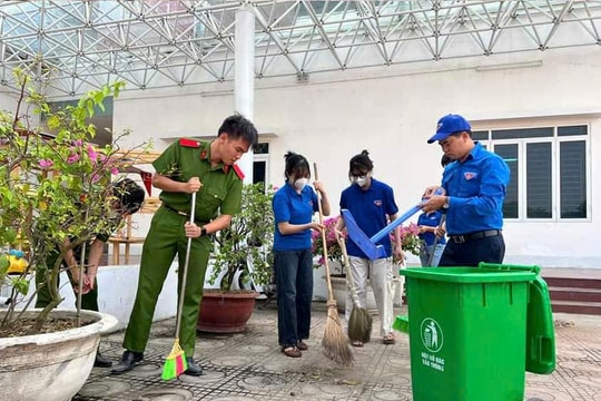 Điện Biên phát triển du lịch gắn liền với bảo vệ môi trường