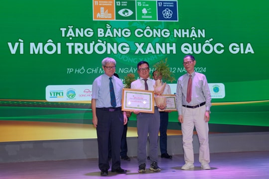 FrieslandCampina Hà Nam nhận Bằng công nhận “Vì Môi trường Xanh Quốc gia 2024”