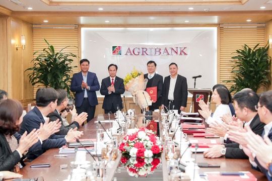 Agribank công bố Quyết định của Thống đốc NHNN về công tác cán bộ