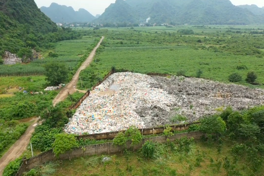 Ô nhiễm nghiêm trọng không thể xử lý tại Bãi rác huyện Yên Thủy 