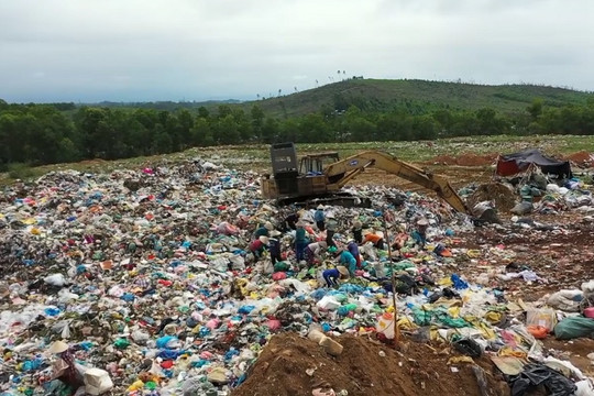 Quảng Nam: Tìm hướng đi cho rác thải nông thôn