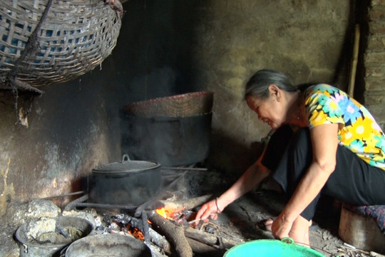 Sóc Sơn: Người dân thôn Minh Tân sống khổ vì thiếu điện, nước sạch 
