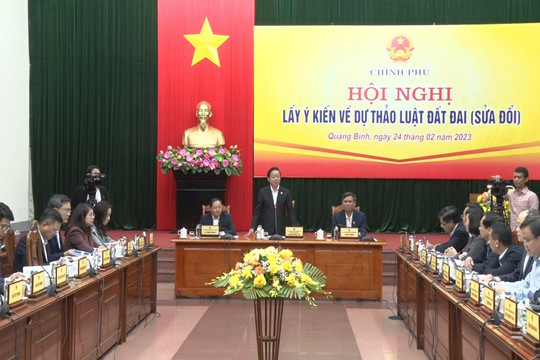 Phó Thủ tướng Trần Hồng Hà chủ trì Hội nghị Lấy ý kiến về dự thảo Luật Đất đai (sửa đổi) khu vực miền Trung