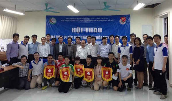 Đại học TN&MT Hà Nội hưởng ứng tháng thanh niên 2015