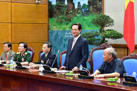 Thủ tướng gặp mặt cựu chiến binh Hội chiến sỹ thành cổ Quảng Trị