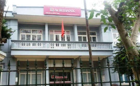 Cán bộ  Agribank huyện Mường Lát "mất tích" sau khi vay tiền tỉ của dân