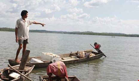 Đắk Lắk: Lật đò chở gần 20 người làm 3 người chết duối