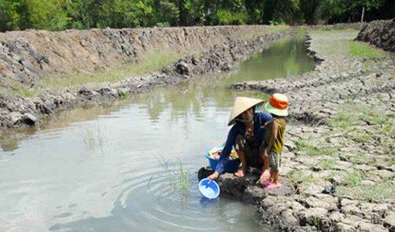 Nam Bộ: Mưa trái mùa làm giảm xâm nhập mặn