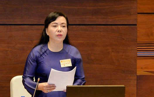 Bộ trưởng Y tế Nguyễn Thị Kim Tiến trả lời chất vấn Quốc hội