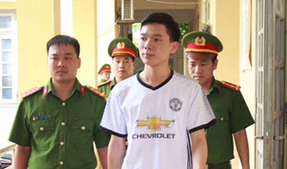 Khởi tố bác sĩ vụ 8 bệnh nhân tử vong: Nhân viên ngành Thận hoang mang