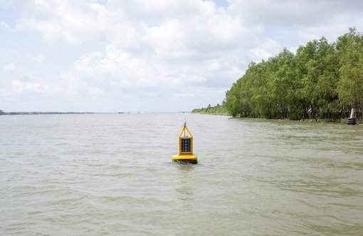 Công nghệ cao: Đột phá giám sát mực nước sông hồ