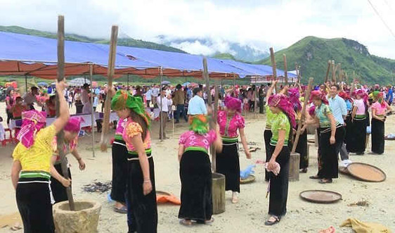 Độc đáo Lễ hội Mừng cơm mới dân tộc Thái Sơn La