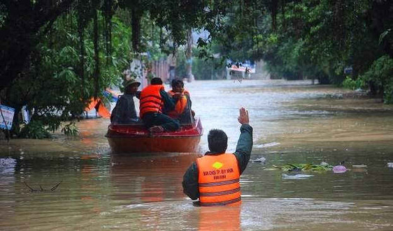 Bình Định: Khẩn cấp sơ tán dân "chạy" lũ
