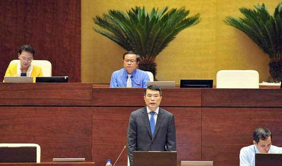 Thống đốc NHNN Lê Minh Hưng trả lời chất vấn trước Quốc hội