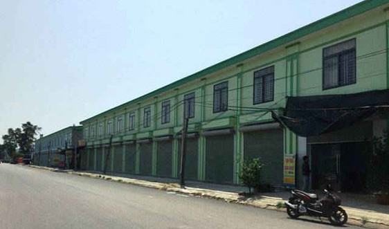 Việt Yên - Bắc Giang: Hành vi rao bán ki ốt của Công ty TNHH Xây dựng Hoa Sen là trái pháp luật