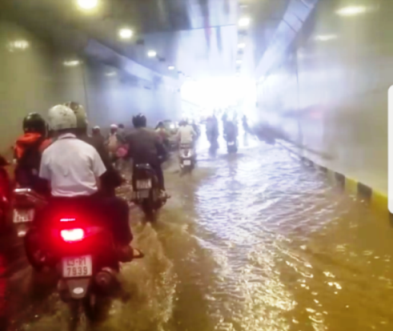 Đà Nẵng: Hầm chui trăm tỷ ngập nặng dù trời không mưa