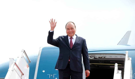 Thủ tướng lên đường dự Hội nghị Cấp cao Ủy hội sông Mekong quốc tế
