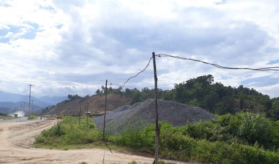 Lào Cai: “Bẫy” đường dây điện rình rập tính mạng người dân