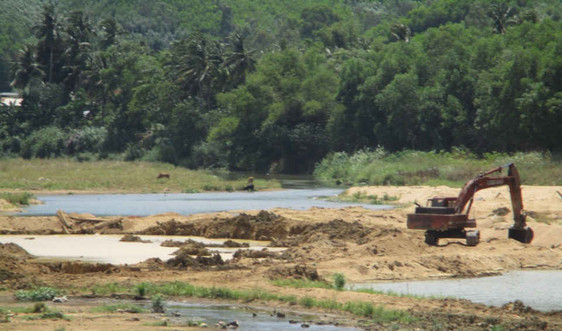 UBND tỉnh Bình Định chỉ đạo kiểm tra, xử lý việc khai thác khoáng sản trái phép của Công ty TNHH Tín Đại Lộc