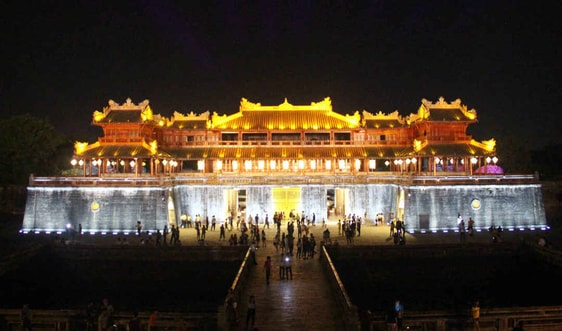 Huế: Hơn 27 tỷ đồng lắp hệ thống chiếu sáng mỹ thuật xung quanh Hoàng thành