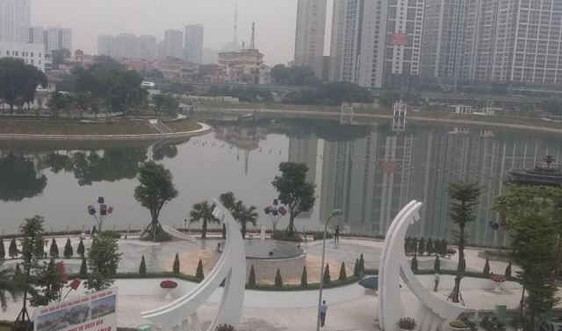 Cần sớm khắc phục tình trạng ô nhiễm hồ điều hòa của công viên trăm tỷ ở quận Thanh Xuân