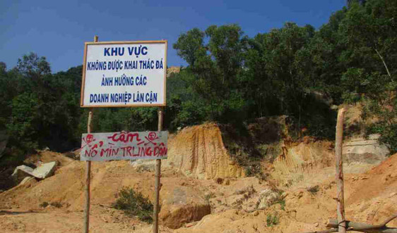Bình Định: Vì sao không giải quyết dứt điểm được việc các doanh nghiệp khai thác đá trái phép tại phía Đông núi Hòn Chà