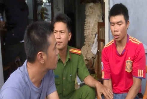 Khởi tố kẻ buôn ma tuý có trang bị 2 khẩu súng thể thao
