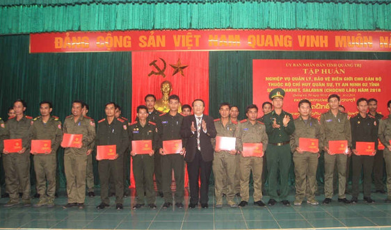 Quảng Trị: Bế giảng lớp tập huấn nghiệp vụ quản lý, bảo vệ biên giới Việt Nam - Lào