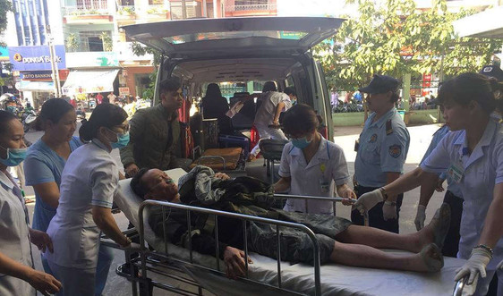 Đà Nẵng: Một nạn nhân đã tử vong trong vụ tai nạn lật xe trên đèo Hải Vân