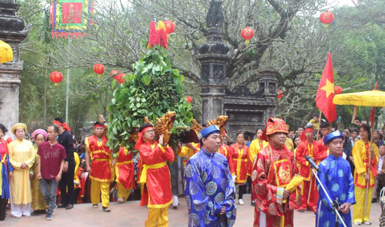 Cập nhật tin tức, hình ảnh và video clip về lễ hội đền Sóc - một sự kiện văn hóa đặc biệt hàng năm tại đô thị Hà Nội, để khám phá sự đa dạng và phong phú của nền văn hóa Việt Nam.