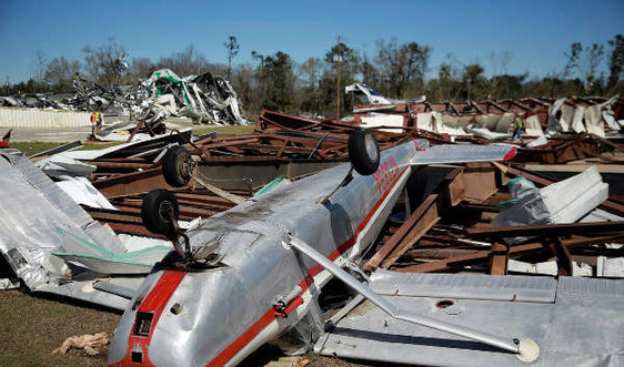 Mỹ: Ít nhất 23 người thiệt mạng, hơn 50 người bị thương do lốc xoáy ở Alabama