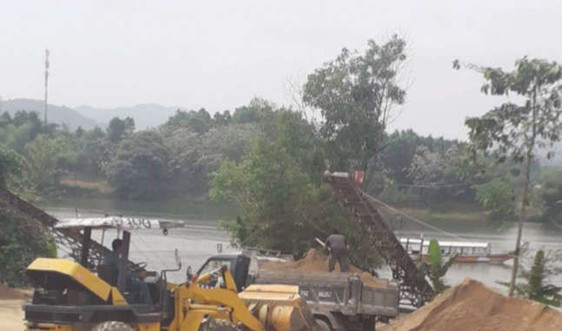 UBND tỉnh Thừa Thiên Huế hồi âm bài: “Đột nhập công trường khai thác cát trái phép thượng nguồn sông Hương”
