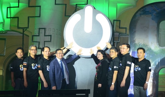Hà Nội: Tắt đèn hưởng ứng Giờ Trái Đất 2019