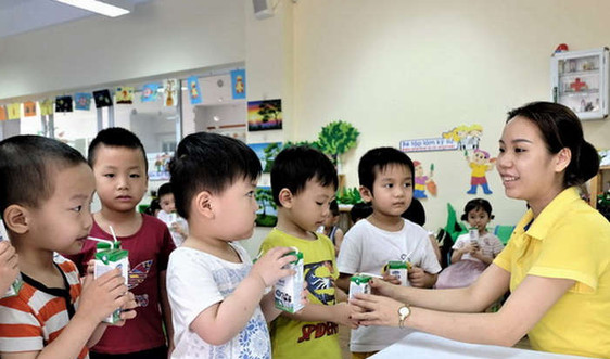 Lợi ích kép của Chương trình Sữa học đường Hà Nội