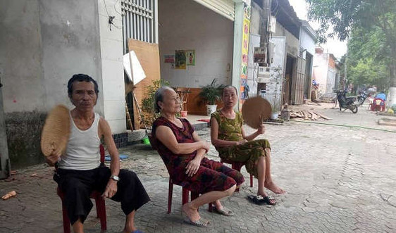 Nghệ An: Người dân Quế Phong “khổ” vì điện