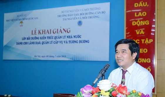 Bộ TN&MT: Khai giảng Lớp Bồi dưỡng kiến thức quản lý nhà nước cho lãnh đạo, quản lý cấp vụ và tương đương