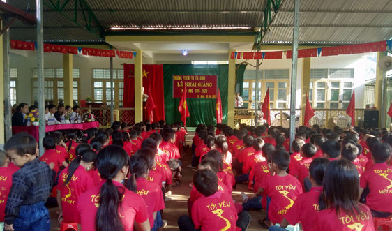 Điện Biên Đông (Điện Biên): Vượt khó khai giảng năm học mới