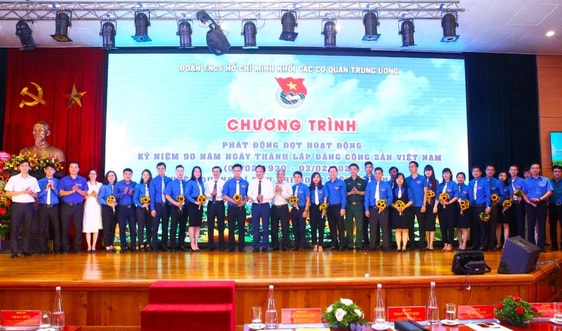 Tuyên dương Bí thư Chi đoàn tiêu biểu Khối các cơ quan Trung ương