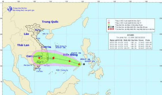 Áp thấp nhiệt đới khả năng mạnh thành bão đi vào Biển Đông
