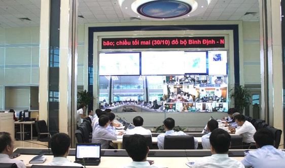 Ngành KTTV kịp thời cung cấp thông tin dự báo, cảnh báo diễn biến bão số 5