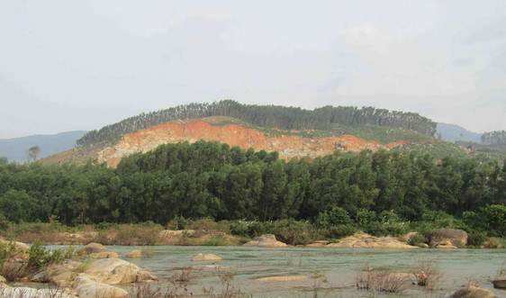 Bình Định: Dân tố Công ty CP Xây dựng 47 thăm dò, khai thác thử mỏ đá làm nứt tường nhà?