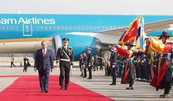 Lễ đón chính thức Thủ tướng Nguyễn Xuân Phúc tại Thủ đô Seoul, Hàn Quốc
