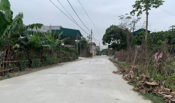 Hà Nam: Bóc bê tông, thi công lại tuyến đường bị nứt