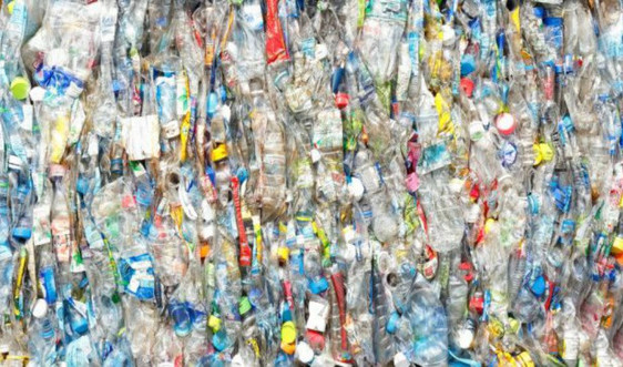 Các quốc gia và công ty châu Âu cam kết cắt giảm rác thải nhựa